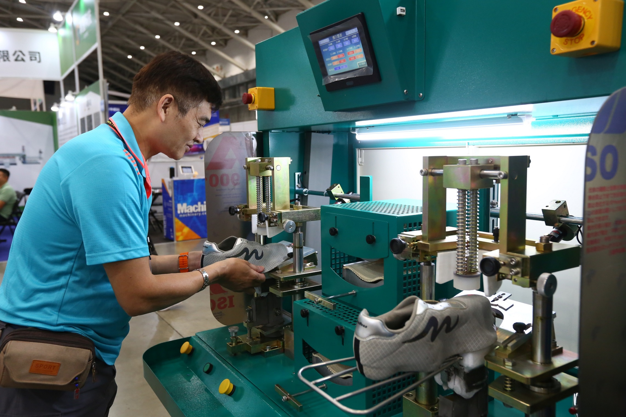 TaipeiPLAS 2024 showcases advanced shoe-making technology for precision manufacturing.